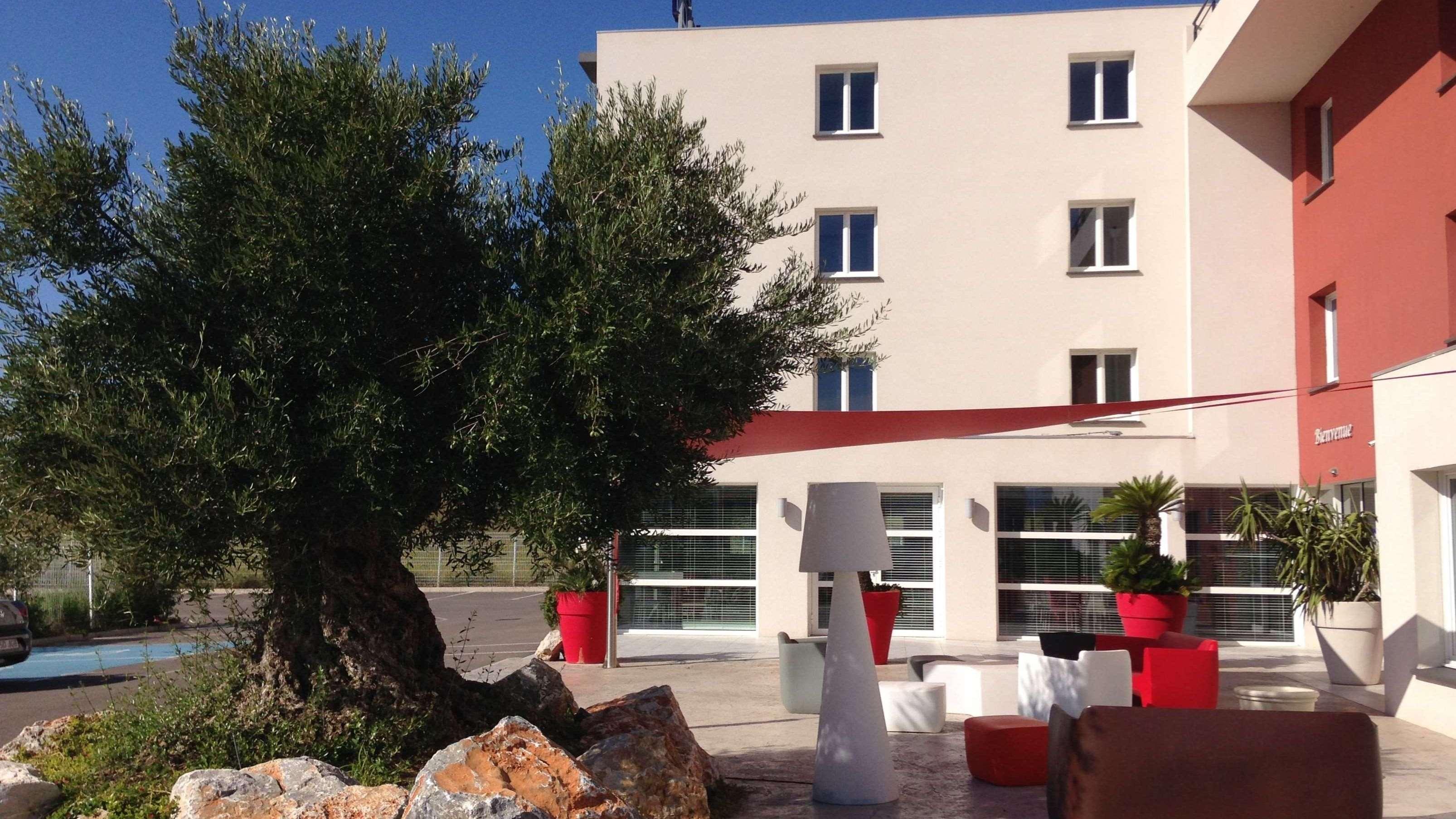 Kyriad Perpignan Sud Екстер'єр фото