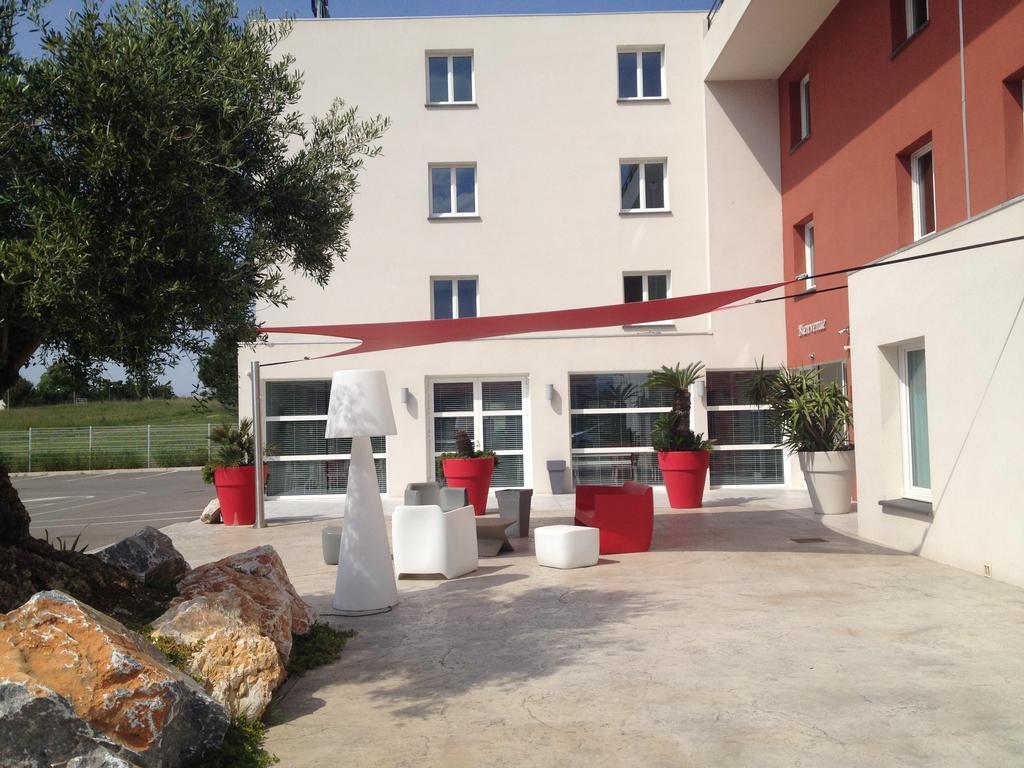 Kyriad Perpignan Sud Екстер'єр фото